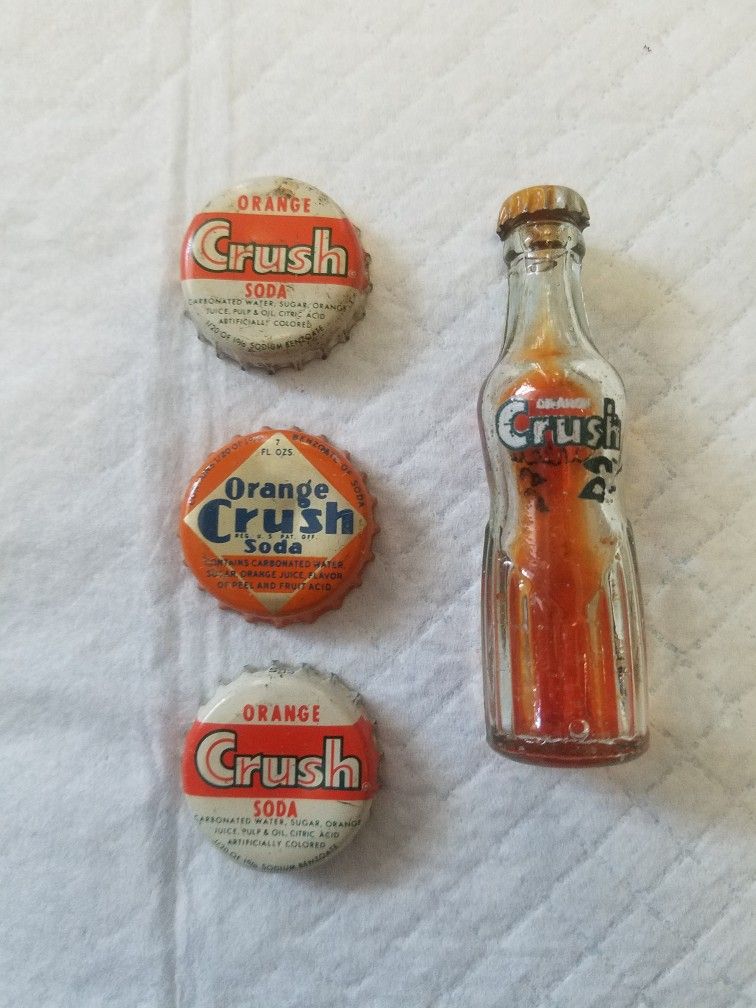Vintage Orange Crush Miniature Collector and 3 Crush Bottle Caps