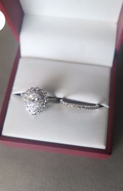 2.33ct diamond engagement and Wedding Band Set