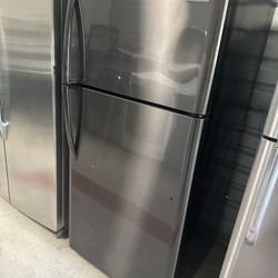 Black Stainless Steel Refrigerator 