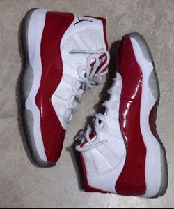 Jordan 11 Men's Cherry Size 10