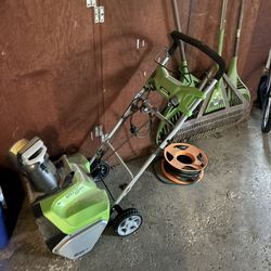 Green works Electric Snowblower 