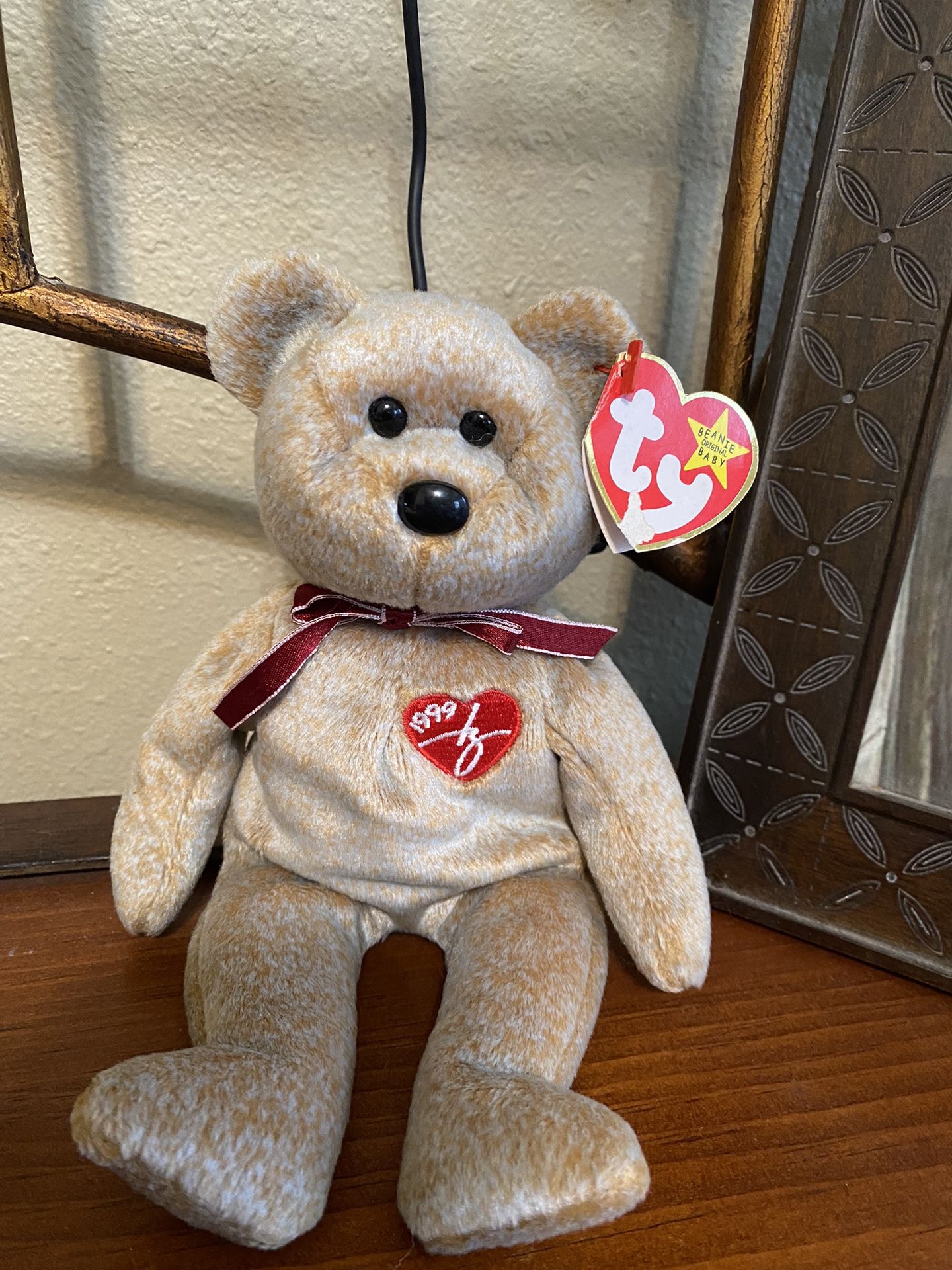 Retired 1999 Signature Beanie Baby 