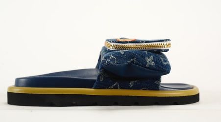 Classic cowhide slippers