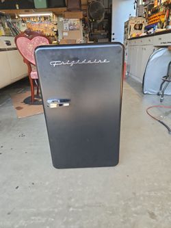 Frigidaire refrigerator