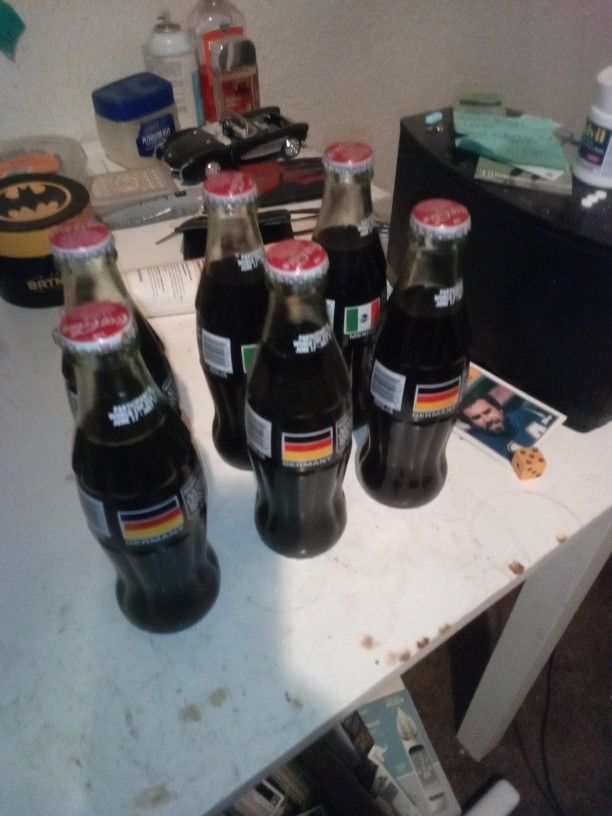 Six 8 Once Coca Cola Bottles From 1994 Un Open From The World Cup USA 94