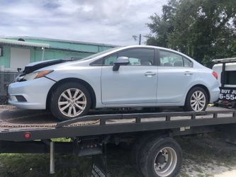 2012 Honda Civic (ONLY PARTS)