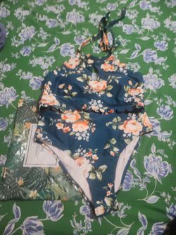 TRAJE DE BAÑO. TALLA MEDIANO