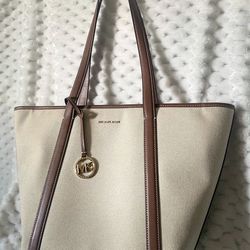 Michael Kors Tote