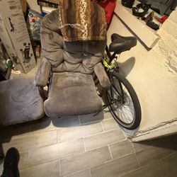 Rocking Glider And Ottoman