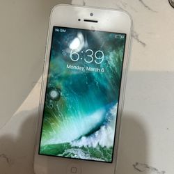 iPhone 5 Unlocked White 