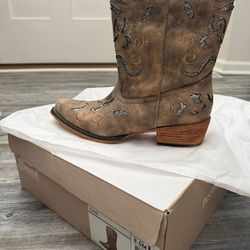 Womens Boots