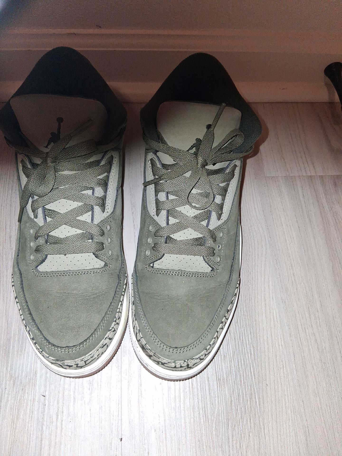 Air Jordan retro 3s