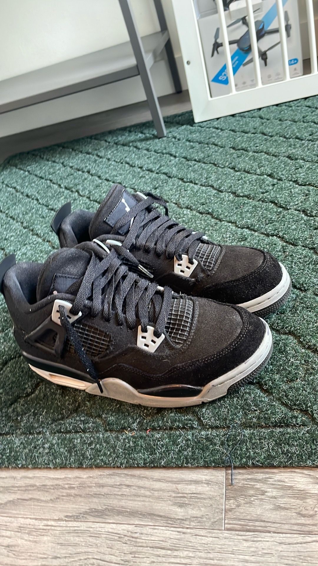 Nike Jordan, four black and gray