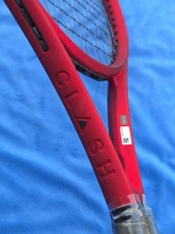 NEW Wilson Clash V2 100 tennis racquet