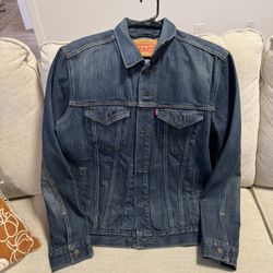 Levi’s Jean Jacket Medium 