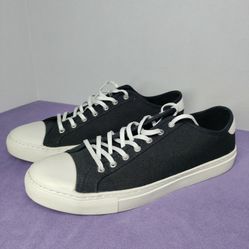 Low Top Sneaker Nothing New Men's Size 10.5 US 