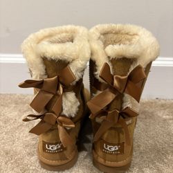 Ugg Bailey Bow ll