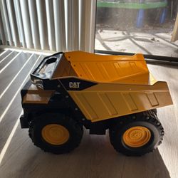 Cat Mighty Steel Dump Truck 