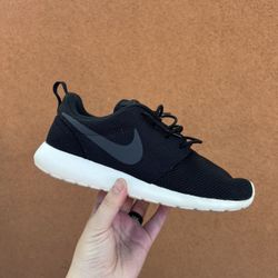 Nike Roshe Run 