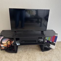 TV 32” + Tv stand 