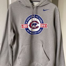 Medium size Chicago cubs hoodie
