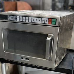 Used Commercial Microwave 