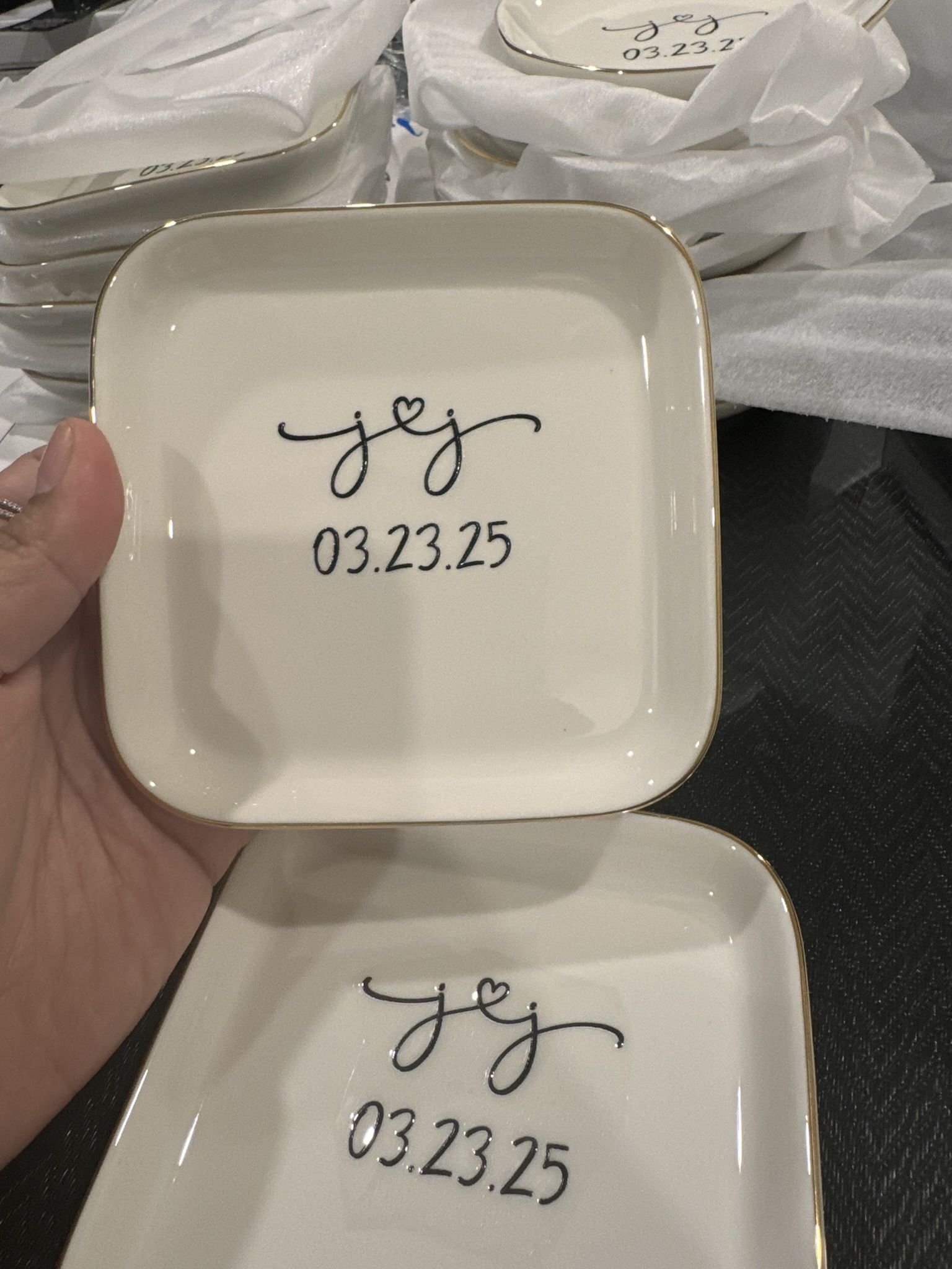 WEDDING FAVORS