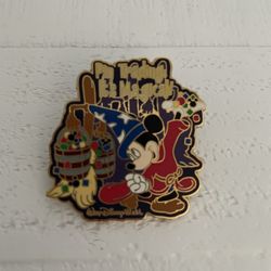 Disney Mickey Trading Pin