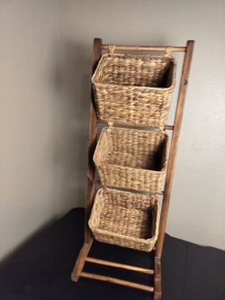 3-Tier Wooden Ladder Basket Storage Stand