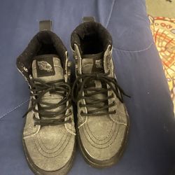 Vans MTE Size 6 Hardly Worn 