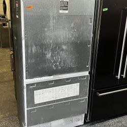 Built In Subzero 36” Bottom Freezer Refrigerator 