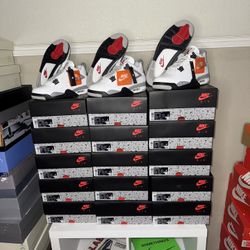 Air Jordan Retro 4
