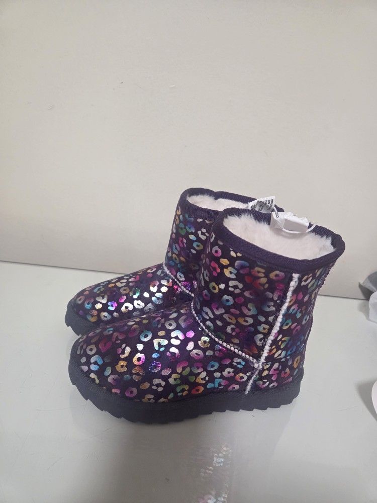 New! Cozy boots for girls, size 11-12/Botas acogedoras invernales para niñas, numero 11-12
