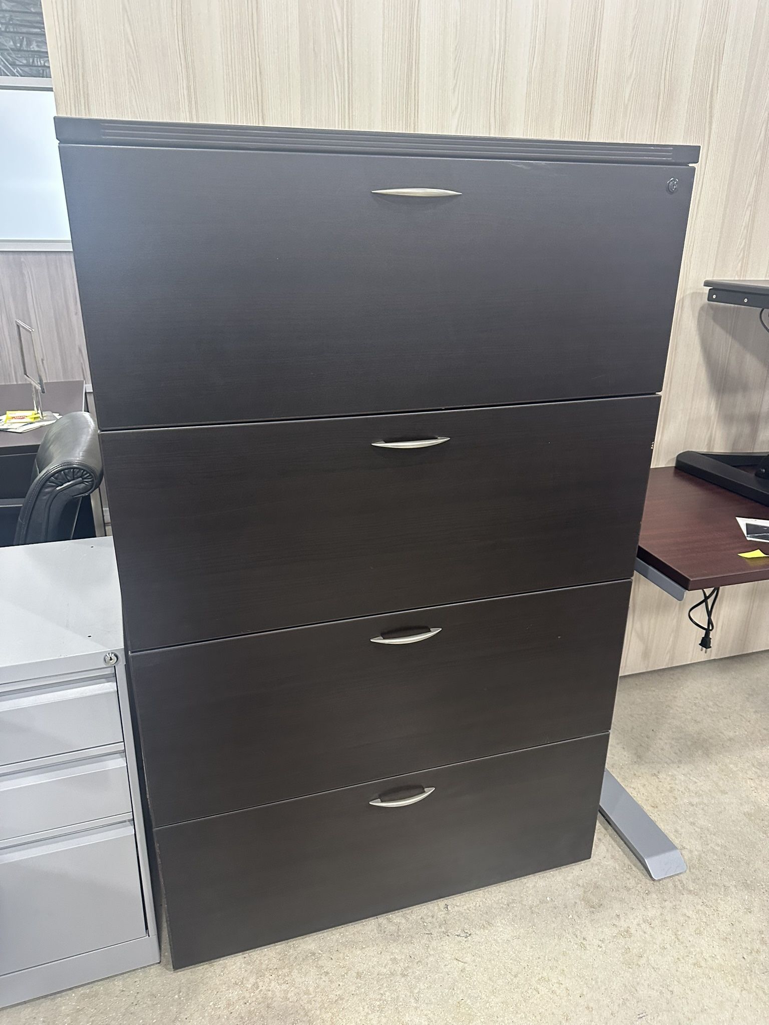 4-Drawer Filing Cabinet