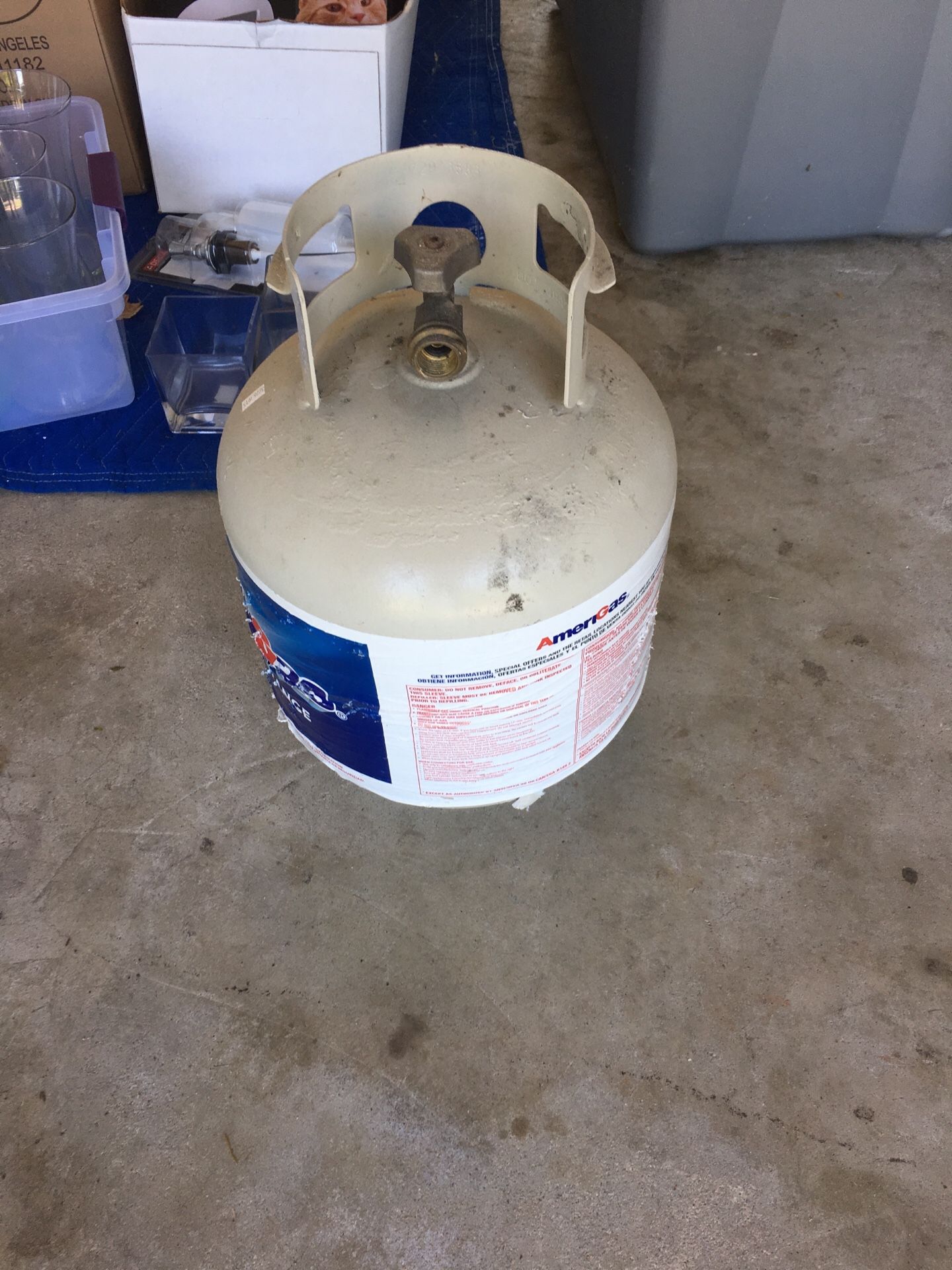 Spare gas tank for grill