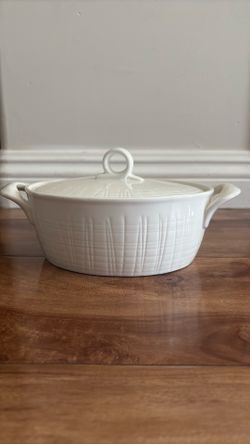 Blue Harbor small dish with lid