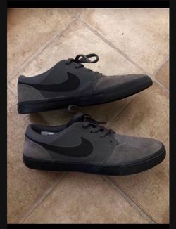 Men’s Nike Size 8