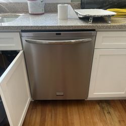 Frigidaire Dishwasher