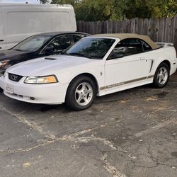 2002 Ford Mustang