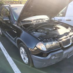 2007 BMW X3 325 FOR PARTS