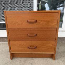 Mid-century style 3-drawer dresser
