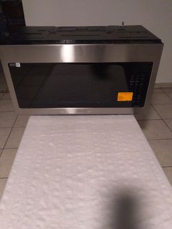 Samsung  30" 1.7 cu ft. Smart Over-the-Range Microwave with Convection & Slim Fry
Open box