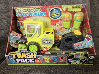 The Trash Pack Street Sweeper 