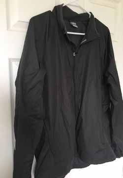 Black Nike windbreaker