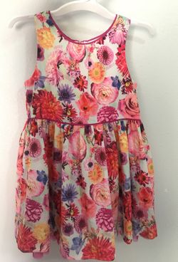 Girls dress