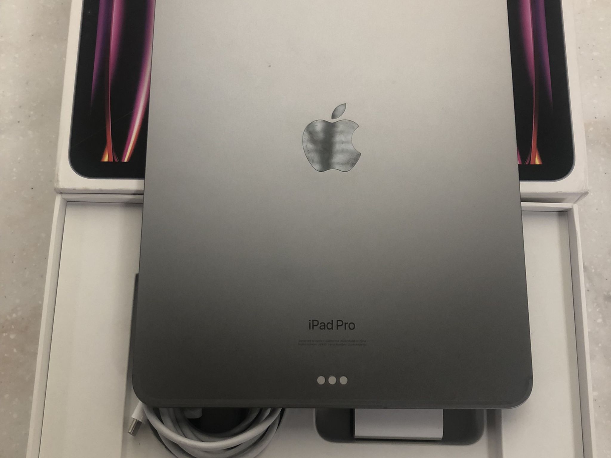 Unlocked iPad Pro 11’ M2 Chip 4th Gen (2022) WiFi + Cellular 256 GB- Space Grey