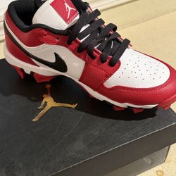 Jordan 1 Retro Kids Size 4Y 🔥