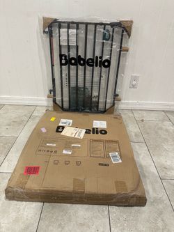 Wide Pet Gate / Baby Gate - Fits Openings 26” - 43”
