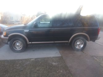 2000 Expedition all wheel drive third row