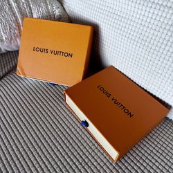 *Brand New* Louis Vuitton Bi-Fold Wallets 